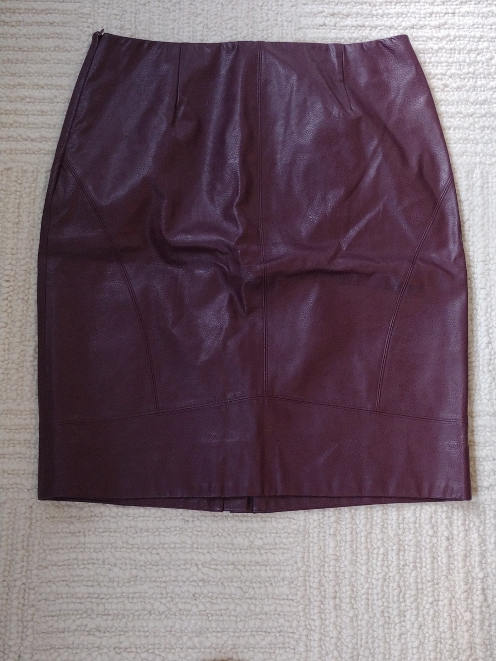 Chico's Deep Burgundy Vegan Leather Button-Front Pencil Skirt Size 14 - Picture 3 of 6